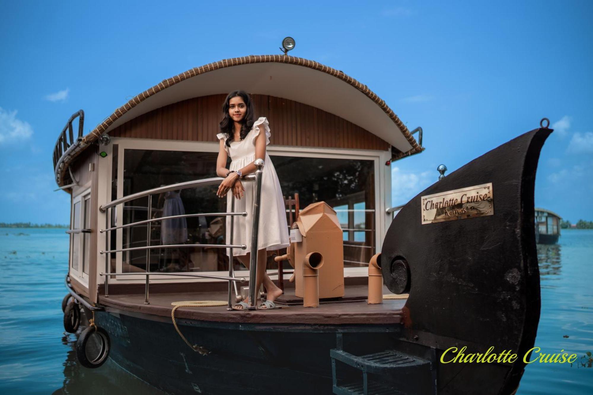 Hotel Charlotte Cruise House Boat Alappuzha Zewnętrze zdjęcie